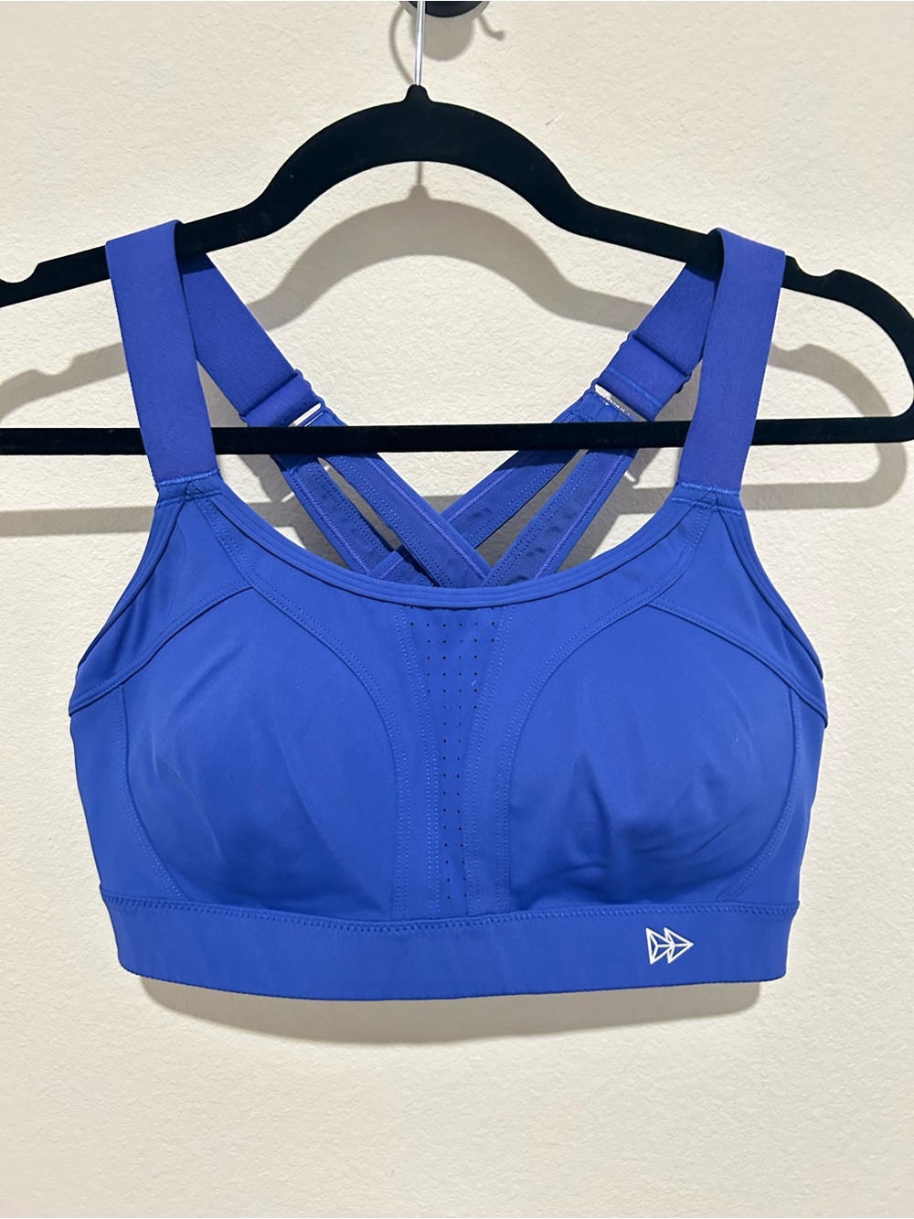 Supportive Cross-Back Sports Bra in Vibrant Blue